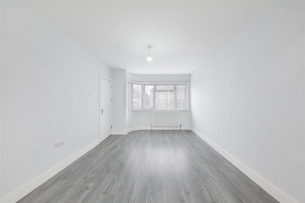 15 Merton Avenue - 1 FWXyx Hc0 Mb Cbn C7hy4 B.jpg