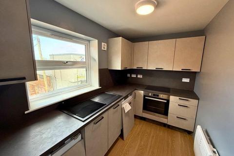 1 bedroom flat to rent, Cross Street, Sale, M33