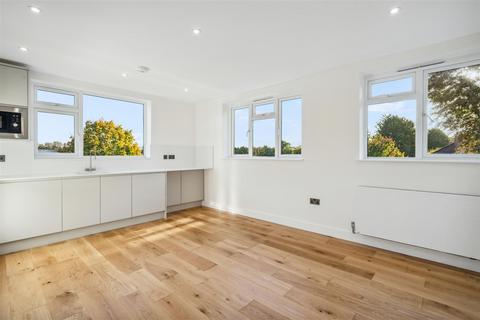 2 bedroom flat for sale, Cavendish Road, London