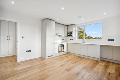 2 bedroom flat for sale, Cavendish Road, London