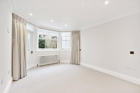 3 bedroom apartment to rent, Cadogan Place, London, SW1X