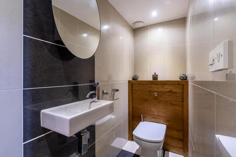 Basil House Low Lane, Braithwaite, Doncaster, DN7 5SS