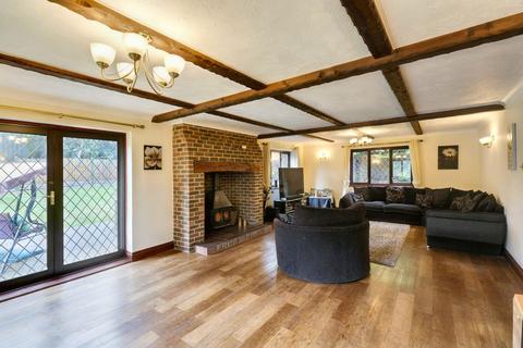 4 bedroom detached bungalow for sale, Scragged Oak Road, Detling, ME14