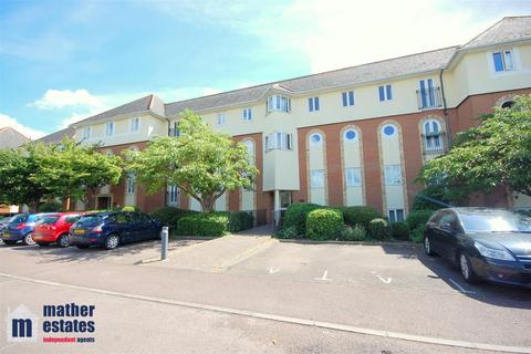 2 bedroom flat for sale, Walsingham Close, Hatfield