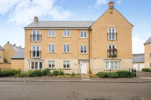 2 bedroom flat for sale, Carterton,  Oxfordshire,  OX18