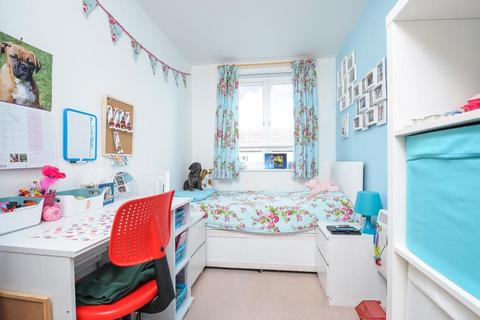 undefined, Carterton,  Oxfordshire,  OX18