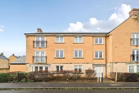 undefined, Carterton,  Oxfordshire,  OX18