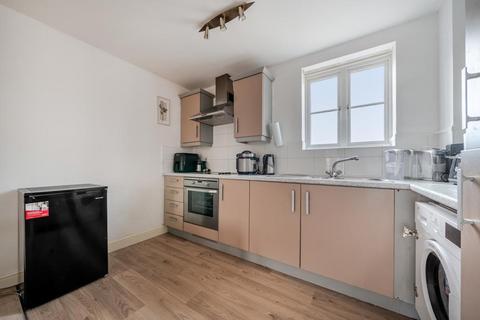 undefined, Carterton,  Oxfordshire,  OX18