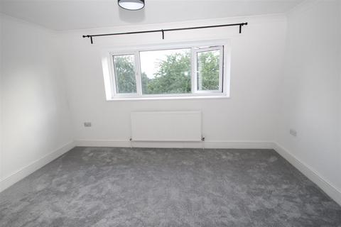 2 bedroom apartment to rent, Ninian Road, Hemel Hempstead