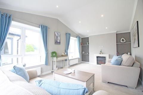 2 bedroom park home for sale, Cheltenham, Gloucestershire, GL50