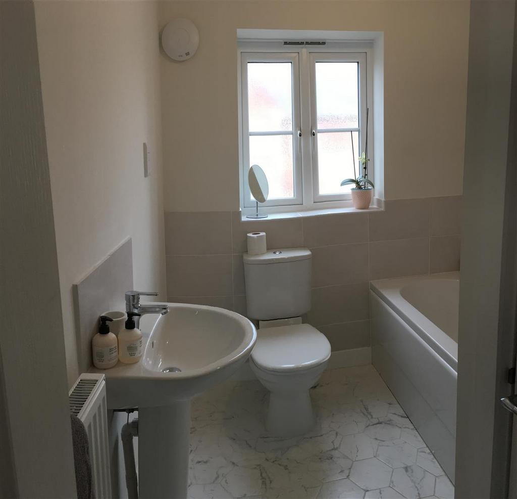 Bathroom.JPG
