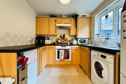 2 bedroom terraced house for sale, Oakfields, Tiverton EX16