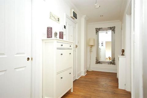 2 bedroom apartment for sale, High Street, Hampton Hill