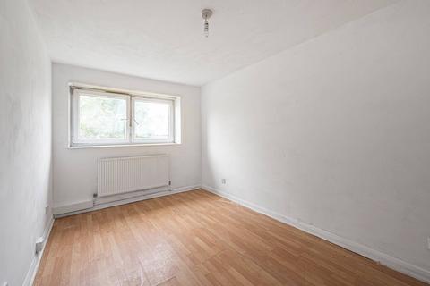 2 bedroom flat for sale, Bittacy Hill, Mill Hill East, London, NW7