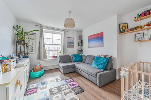 1 bedroom flat for sale, Clayton Street, Oval, London, SE11