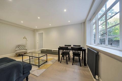 1 bedroom flat for sale, Vicarage Court, Kensington, London, W8