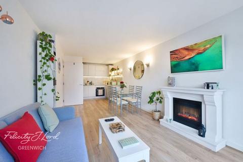 1 bedroom flat for sale, Dakota Building, Deals Gateway, London, SE13 7QE