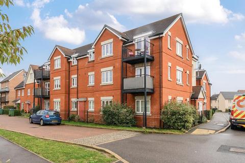 2 bedroom flat for sale, Aylesbury,  Buckinghamshire,  HP18