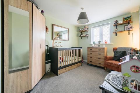 2 bedroom flat for sale, Aylesbury,  Buckinghamshire,  HP18