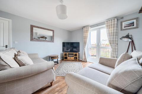 2 bedroom flat for sale, Aylesbury,  Buckinghamshire,  HP18