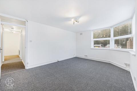 60 Riverside Close, London, W7 1BY