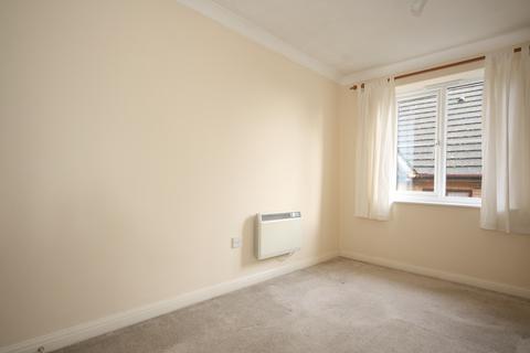 2 bedroom flat for sale, Woking GU21