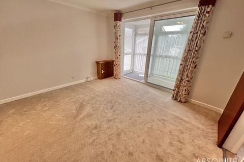 2 bedroom flat for sale, Wesley Close, Torquay, TQ2