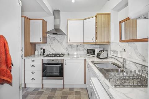 13 Burnside, Rugby, CV22 6AX