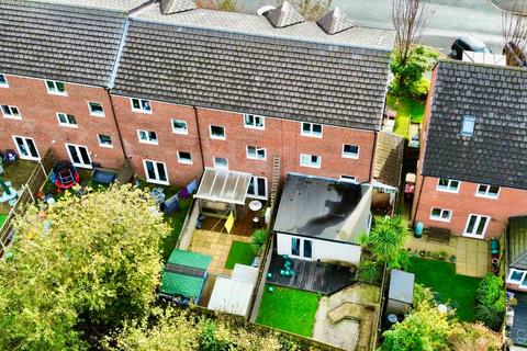 4 bedroom semi-detached house for sale, Evergreen Avenue, Horwich, Bolton