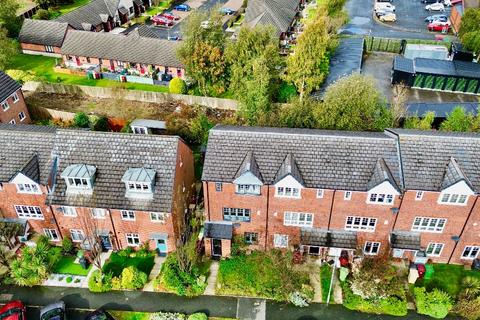 4 bedroom semi-detached house for sale, Evergreen Avenue, Horwich, Bolton