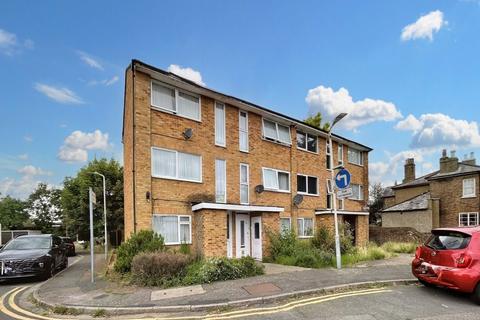 2 bedroom apartment to rent, Hillingdon Road, Uxbridge, Greater London