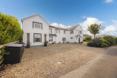 5 bedroom detached house for sale, Gillan | Lizard Peninsula