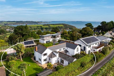 Karenza Gillan, Manaccan, Helston, TR12 6HG