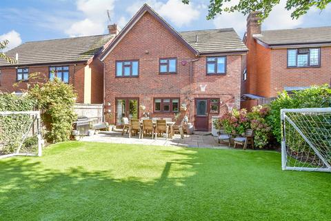 5 bedroom detached house for sale, Macaulay Close, Larkfield, Aylesford, Kent