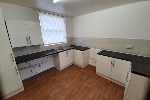 2 bedroom terraced house to rent, Terret Croft, Liverpool L28