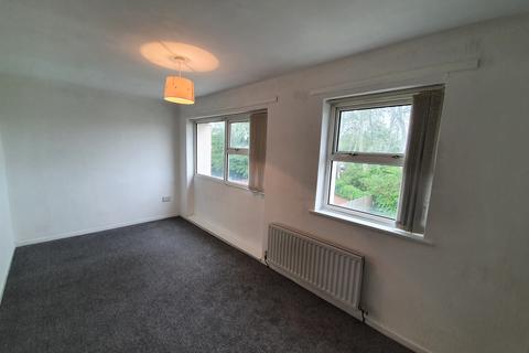 2 bedroom terraced house to rent, Terret Croft, Liverpool L28