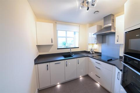 1 bedroom apartment to rent, Pinewood Gardens, Tunbridge Wells