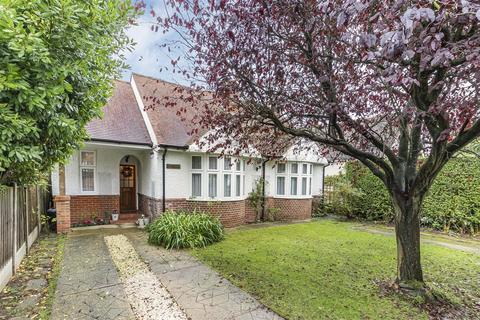 16 Johns Road, Meopham, Gravesend, DA13 0LP