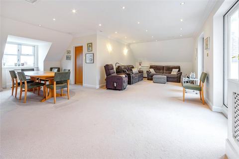 2 bedroom penthouse for sale, Hambleden Place, Gills Hill, Radlett, Hertfordshire, WD7