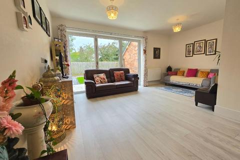 4 bedroom semi-detached house for sale, Linden Crescent, Yarm