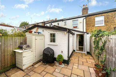 31 Albany Passage, Richmond, TW10 6DL