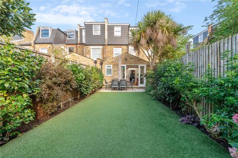 4 Capern Road, London, SW18 3EE
