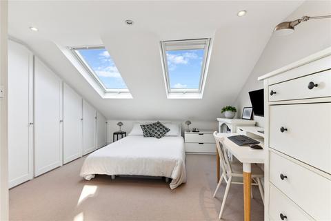 4 Capern Road, London, SW18 3EE