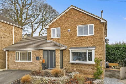 5 bedroom detached house for sale, Greenhills, Rawdon, Leeds