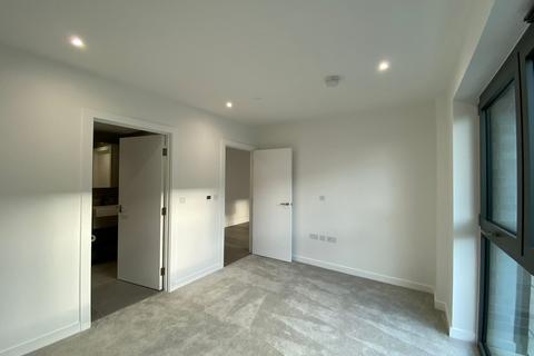 2 bedroom apartment to rent, Hawker House, London, N4