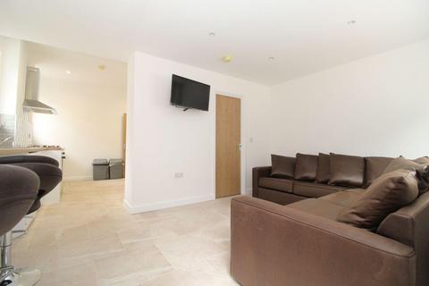 6 bedroom private hall to rent, Letty Street, Cardiff CF24