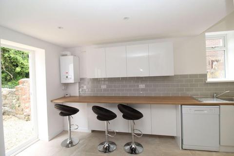 6 bedroom private hall to rent, Letty Street, Cardiff CF24