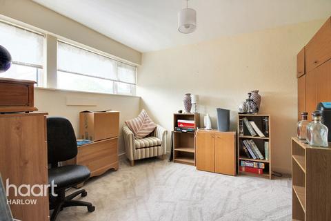 70 Cooks Spinney, Harlow, CM20 3BL