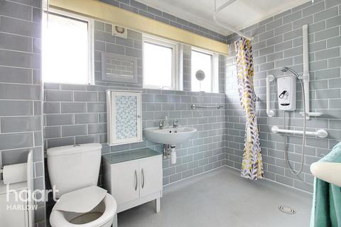 70 Cooks Spinney, Harlow, CM20 3BL