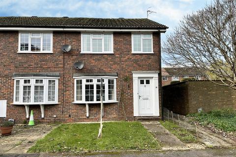 3 bedroom end of terrace house for sale, Milford - *No Onward Chain*